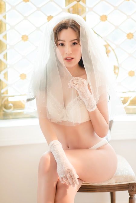 Hoa hậu Phương Lê tiết lộ luôn phải đẹp để giữ lửa tình - 2