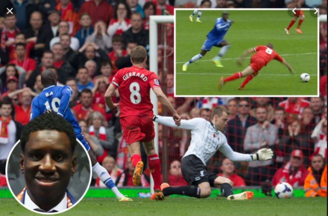 Demba Ba từng cùng Chelsea gieo sầu khiến Liverpool hụt vô địch giải Ngoại hạng Anh mùa 2013/14