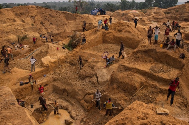 Cộng hòa dân chủ Congo là một trong 5 quốc gia có trữ lượng kim cương lớn nhất thế giới, khoảng 150 triệu carat.