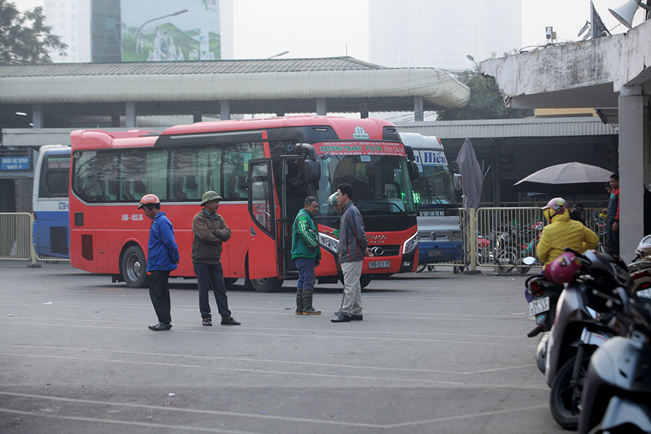 Hầu như xe nào cũng còn ghế trống.