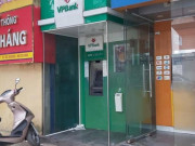 Kinh doanh - ATM đồng loạt “nghỉ Tết” sớm, khách chạy vạy tìm chốn rút tiền