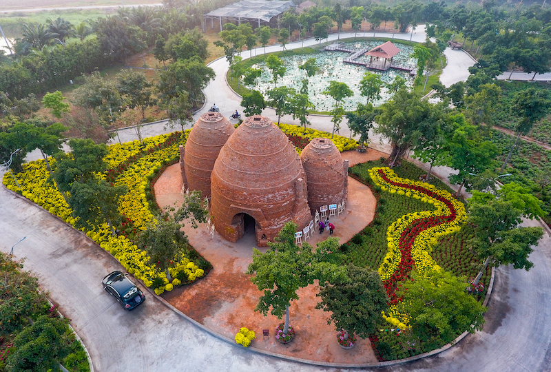 “Đây là nơi lưu giữ, trưng bày các bảo vật, kỷ vật của các kỷ lục gia để giới thiệu đến con cháu muôn đời sau. Vì thế, cụm tháp bảo vật có giá trị rất cao về mặt tinh thần cũng như giá trị về văn hóa xã hội, lịch sử”, ông Lê Trần Trường Anh - Tổng Giám đốc Vietkings nhấn mạnh.