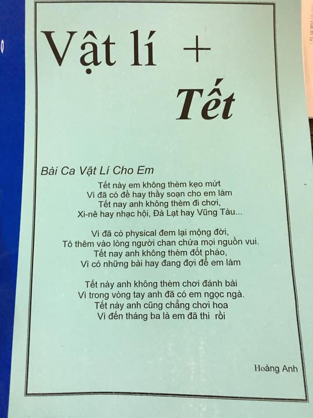Thầy giáo Vật Lý có "tâm", giao 1 chồng bài tập Tết rồi sáng tác bài hát siêu lầy lội cổ vũ học sinh