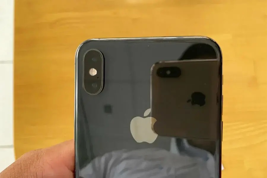 Không đủ tiền sắm iPhone 11, có nên chọn mua iPhone XS để chơi Tết? - 3