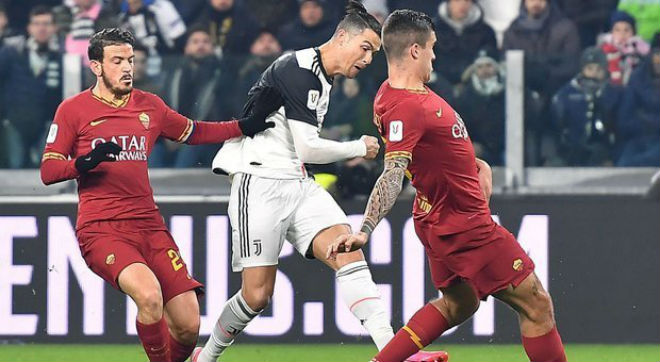 Ronaldo mở tỷ số cho Juventus vào lưới Roma