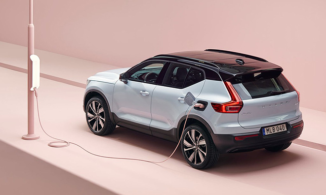 XC40 Recharge - mẫu xe điện đầu tiên của Volvo bùng bổ đơn đặt hàng, giá bán từ 1,39 tỷ đồng - 2