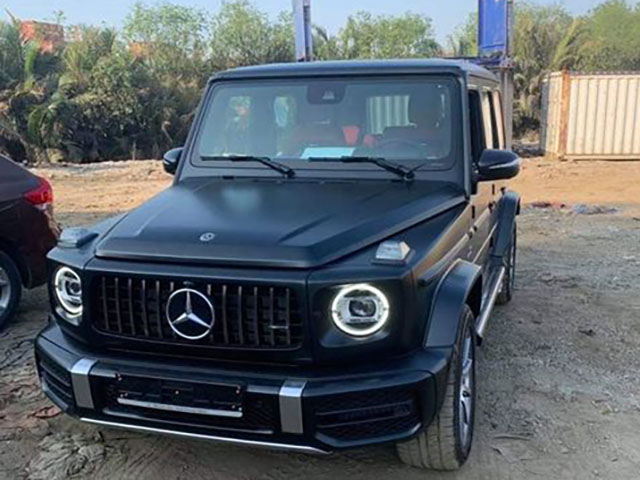 Cận cảnh hai siêu phẩm Mercedes-AMG G63 và Lamborghini Urus vừa cập bến Việt Nam