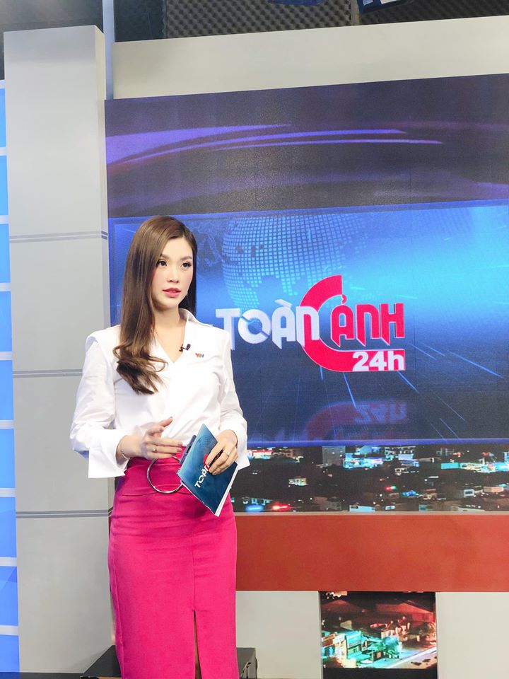 Á hậu làm BTV của đài VTV tiết lộ nguyên tắc trang phục dẫn sóng ngày Tết - 3