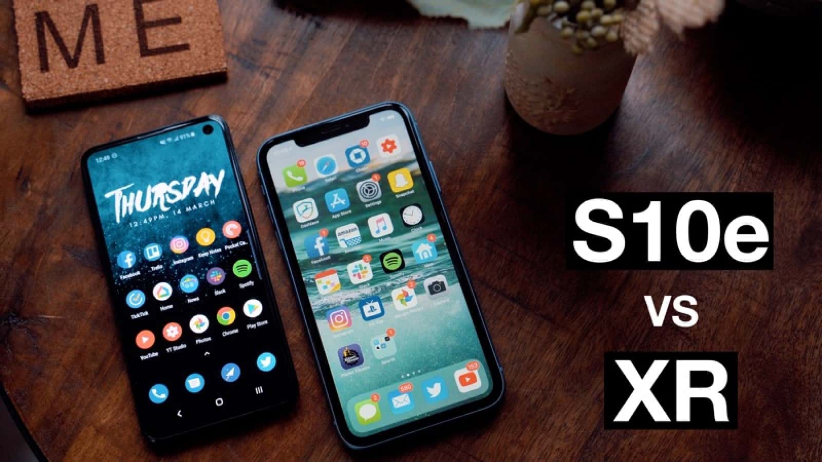 Cùng phân khúc giá nên chọn Galaxy S10e hay iPhone XR du xuân &#34;đã&#34; hơn? - 1