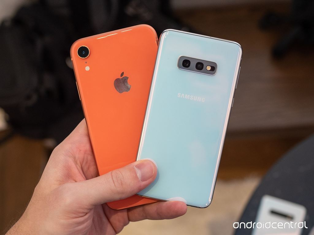 Cùng phân khúc giá nên chọn Galaxy S10e hay iPhone XR du xuân &#34;đã&#34; hơn? - 3