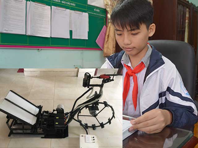 Học sinh lớp 8 chế tạo máy cấy lúa điều khiển bằng smartphone khiến nhiều người kinh ngạc