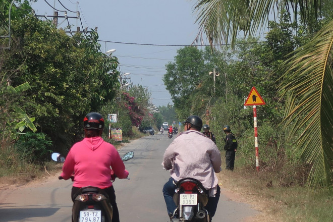 &#34;Không có gì làm nên tui đứng xem công an bắt kẻ bắn chết người ở Củ Chi&#34; - 4