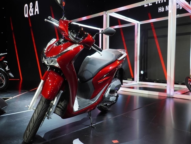 2020 Honda SH ở Việt Nam vẫn tăng giá mạnh.