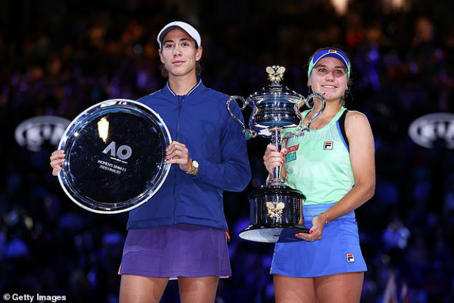 Muguruza (trái) thất bại trong nỗ lực giành Grand Slam thứ 3, trong khi Kenin lần đầu tiên đăng quang chức vô địch Australian Open&nbsp;