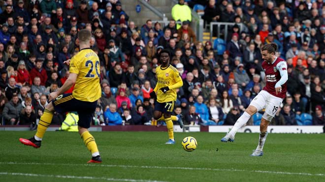 Trực tiếp bóng đá Burnley - Arsenal: Những phút cuối hấp dẫn (Hết giờ) - 2