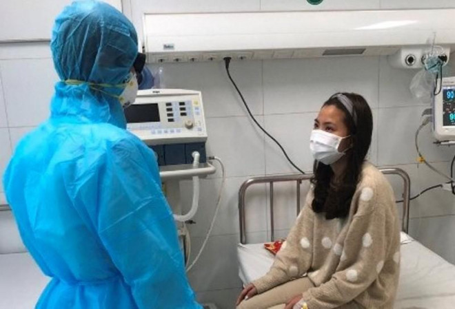 Chị N.T.T., nữ bệnh nhân nhiễm virus Corona, đã được các y, bác sĩ Bệnh viện Đa khoa tỉnh Thanh Hóa điều trị thành công sau 10 ngày cách ly, điều trị