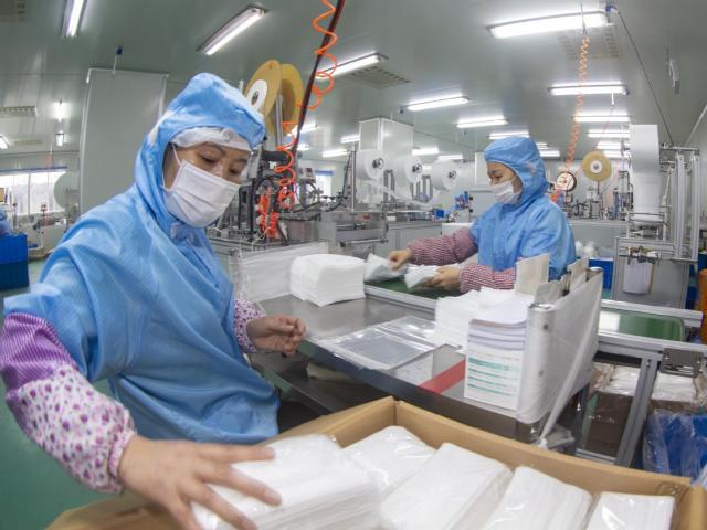 TQ hoàn thành nhà máy sản xuất khẩu trang trong 7 ngày để chống dịch Corona