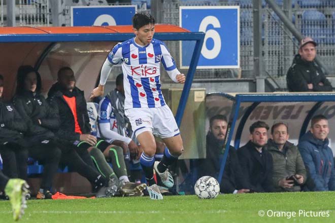 Văn Hậu có quá ít thời gian để thi đấu ở Heerenveen