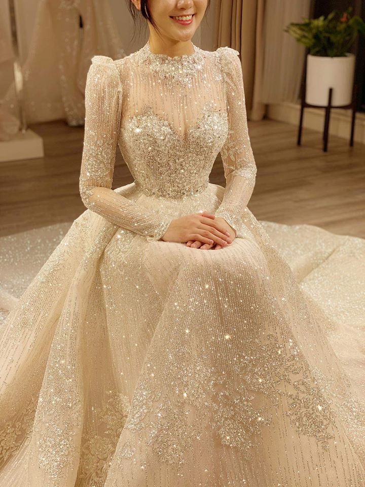Mẫu váy cưới đẹp nhất phù hợp cho đám cưới hoàng gia [ giá mua new 3tr7 ] -  YouTube
