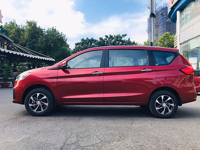 Suzuki Ertiga 2020 nâng cấp nhẹ vừa về đại lý, giá 555 triệu đồng - 3