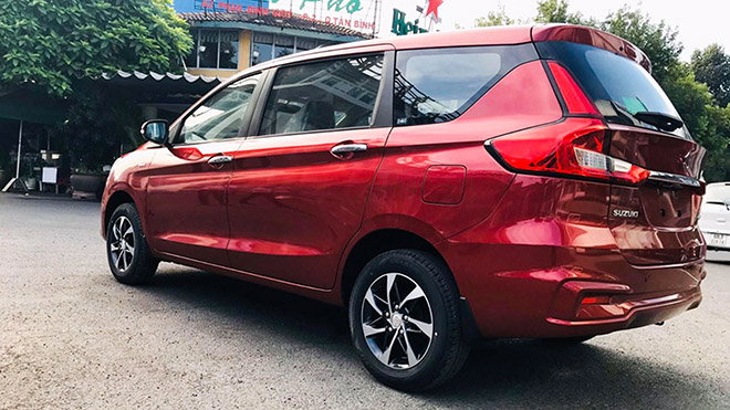 Suzuki Ertiga 2020 nâng cấp nhẹ vừa về đại lý, giá 555 triệu đồng - 2