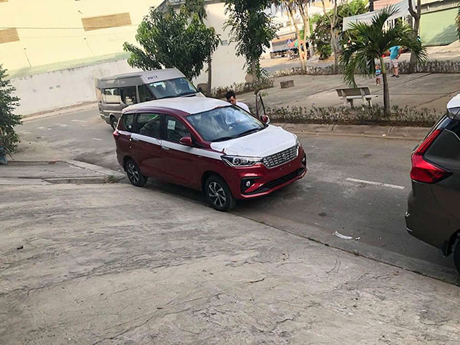 Suzuki Ertiga 2020 nâng cấp nhẹ vừa về đại lý, giá 555 triệu đồng - 10