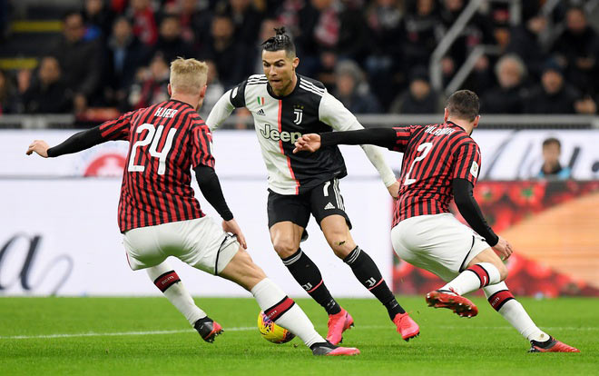 Một mình Ronaldo không thể giải quyết vấn đề của Juventus
