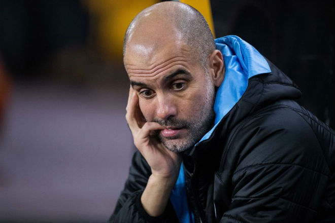 HLV Pep Guardiola đang gặp khó khăn với tương lai của mình