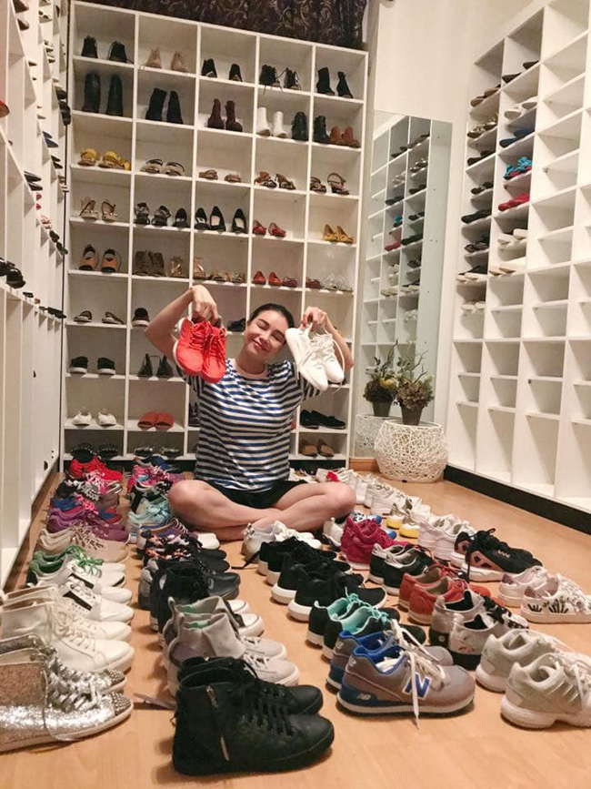 Bộ sưu tập giày dép của Trà Ngọc Hằng khiến nhiều chị em phải ghen tỵ.