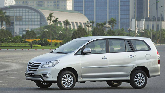 Toyota Innova có ưu điểm lớn nhất ở không gian rộng rãi, mang lại cảm giác thoải mái cho người ngồi trên xe.