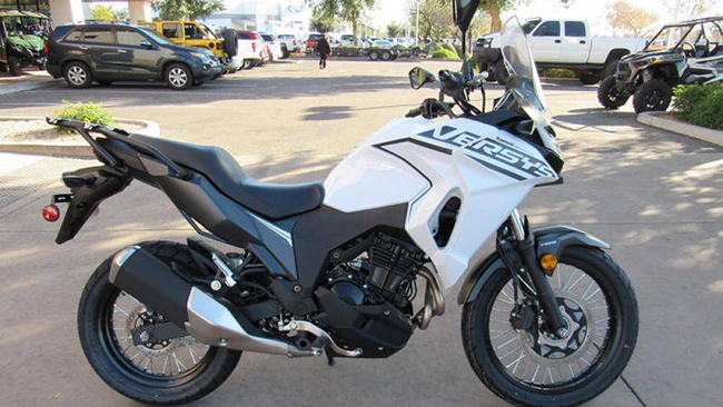 6. Kawasaki Versys-X 300 2020 (giá: 5.899 euro)
