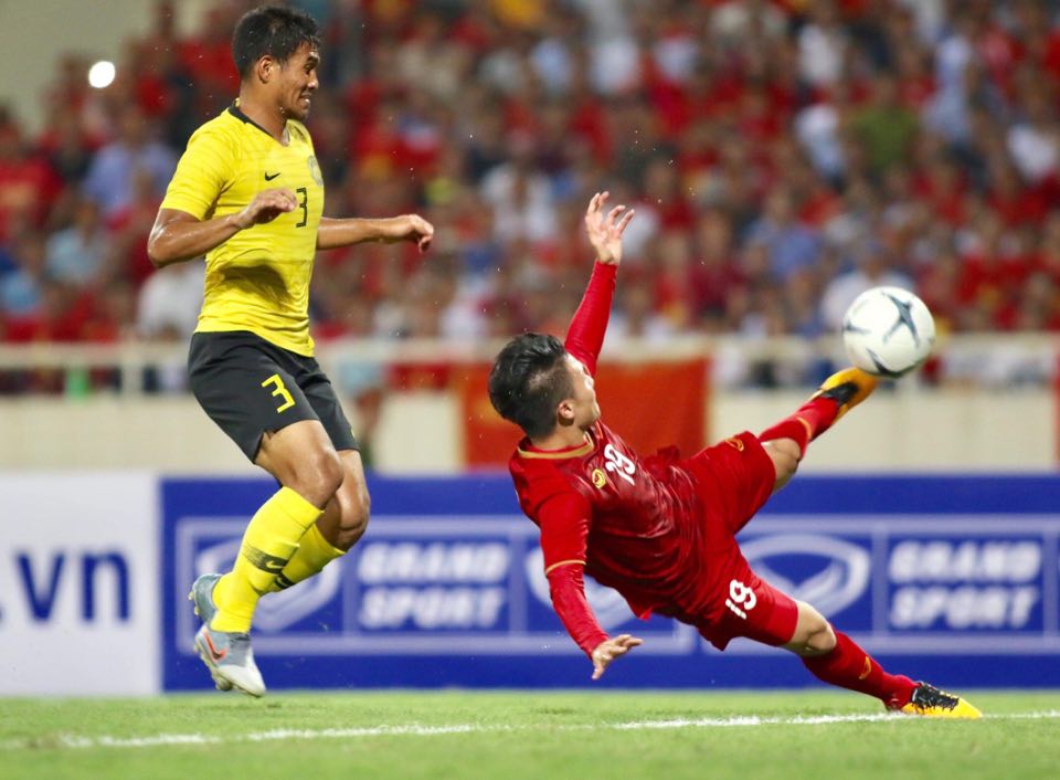 Quang Hải bắt vô-lê đẹp mắt giúp ĐT Việt Nam thắng ĐT Malaysia 1-0 ngày 10/10 năm ngoái trên sân Mỹ Đình ở lượt trận thứ 3 bảng G vòng loại thứ 2 World Cup 2020