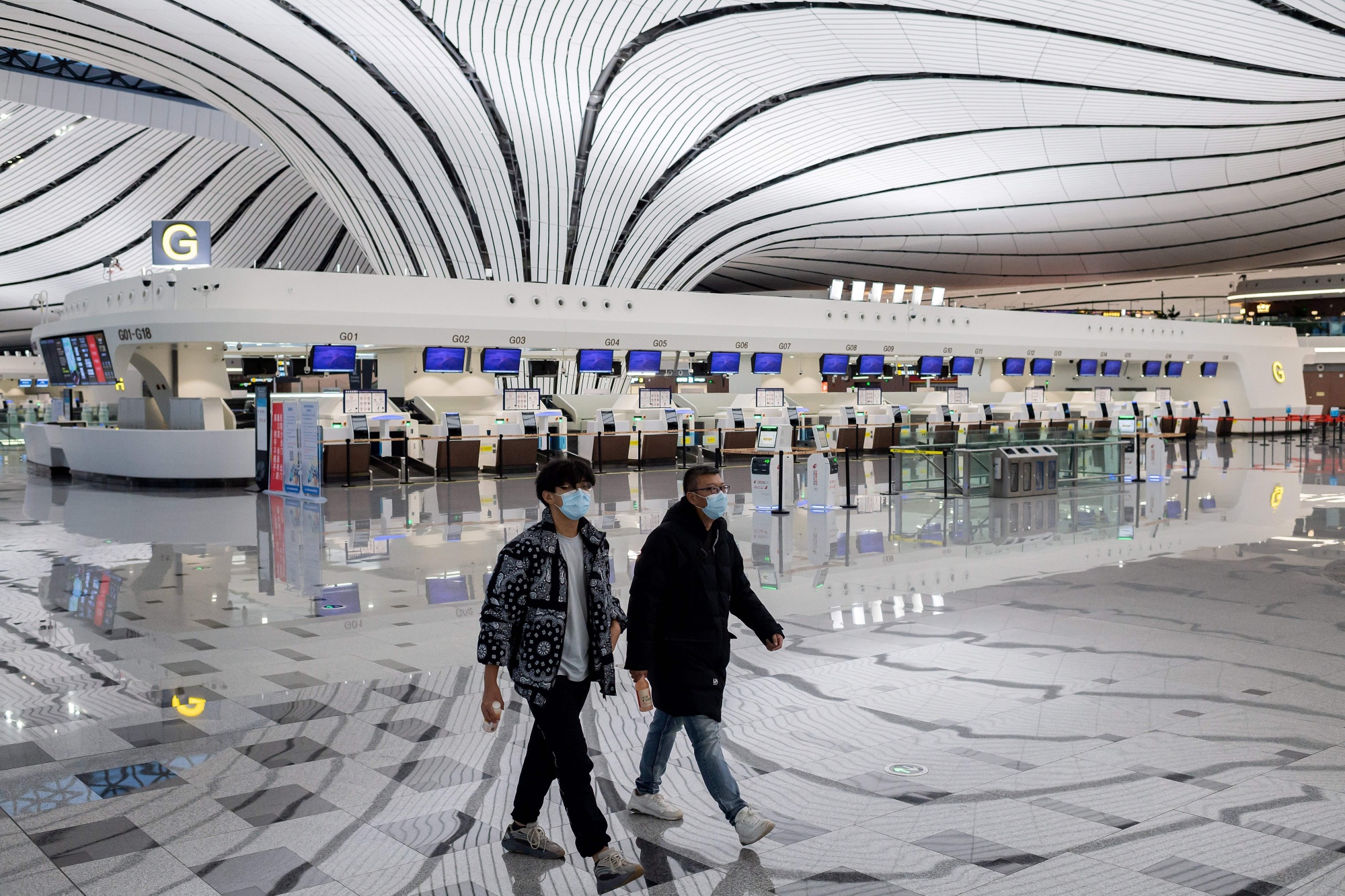 Các sân bay của Trung Quốc chưa bao giờ vắng như hiện nay (Nguồn: Bloomberg)
