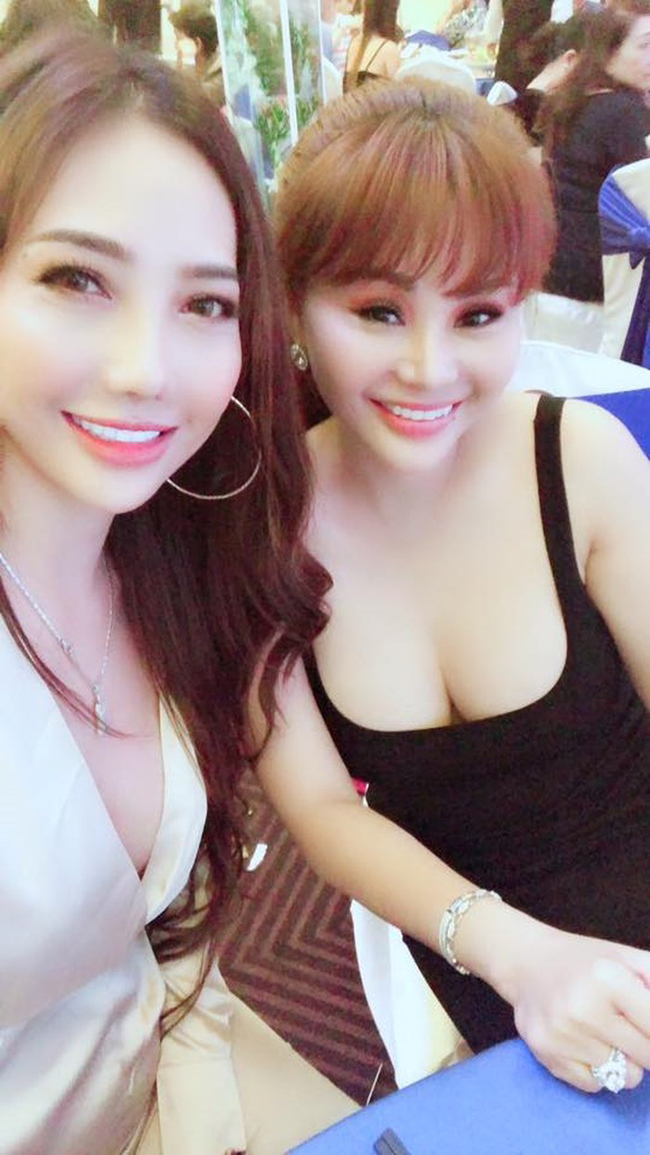 Nữ diễn viên hài cũng được coi là một trong những sao nữ chuộng phong cách gợi cảm trong showbiz Việt.