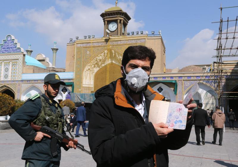 Người dân Iran đi bầu cử quốc hội trong khi virus Corona đang lây lan (ảnh: Doualiya)