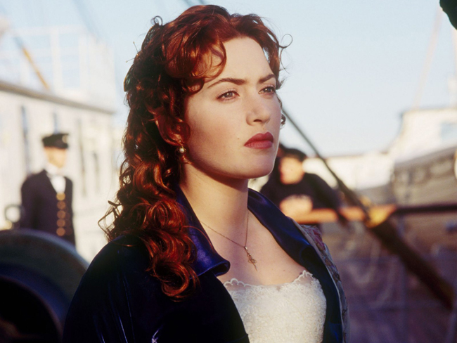 Kate Winslet lần đầu hợp tác cùng Leonardo trong một bộ phim có những phân cảnh nóng.