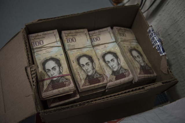 Venezuela đã in nhờ 300 triệu bolivia tại Nga (Nguồn: Bloomberg)