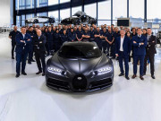 Tin tức ô tô - Chiêm ngưỡng siêu phẩm Bugatti Chiron thứ 250 giá bán hơn 76 tỷ đồng