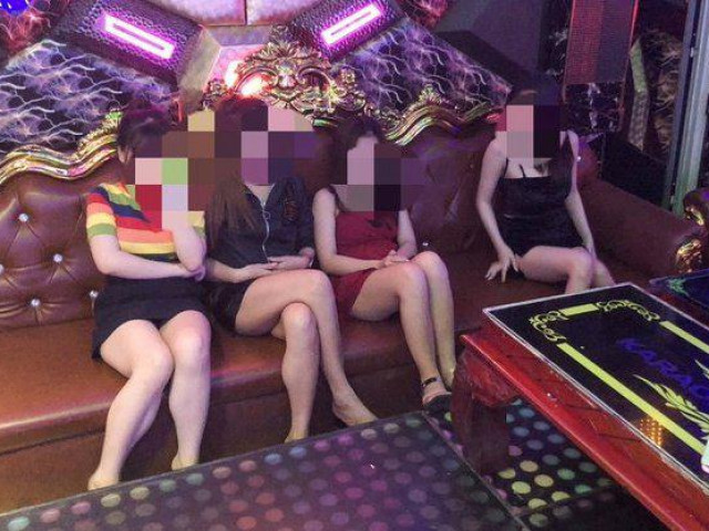 Nhiều hotgirl sang chảnh, sexy "thác loạn" ma túy ở quán karaoke