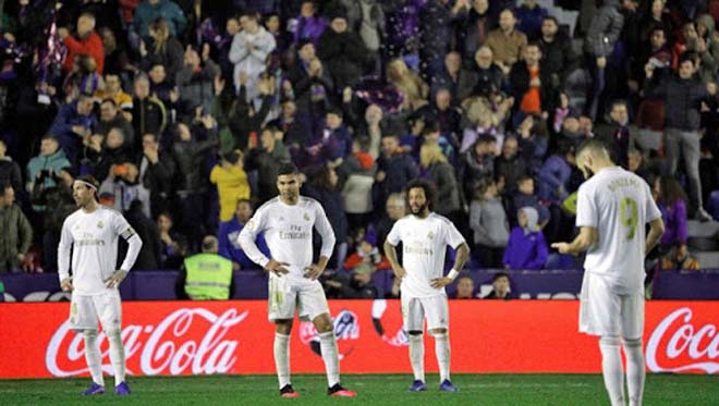 Real Madrid thua cay đắng trên sân của Levante ở vòng 25 La Liga