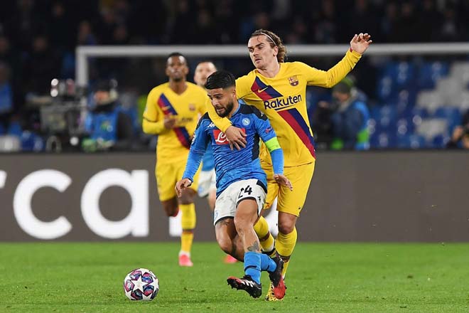 Cả Griezmann cũng vậy, phải nhận thẻ vàng ở phút 83 sau pha truy cản trái phép Insigne