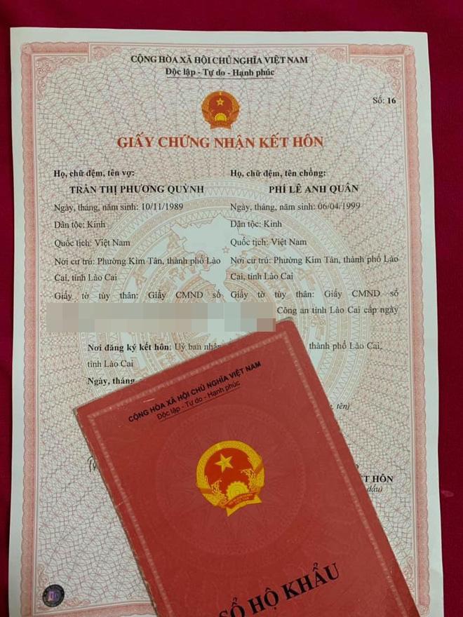 Tờ đăng ký kết hôn được chính chị Phương Quỳnh chia sẻ trên trang cá nhân.