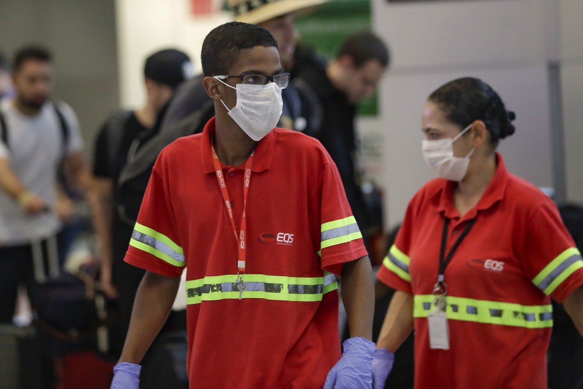 Brazil ghi nhận ca nhiễm virus Corona đầu tiên.