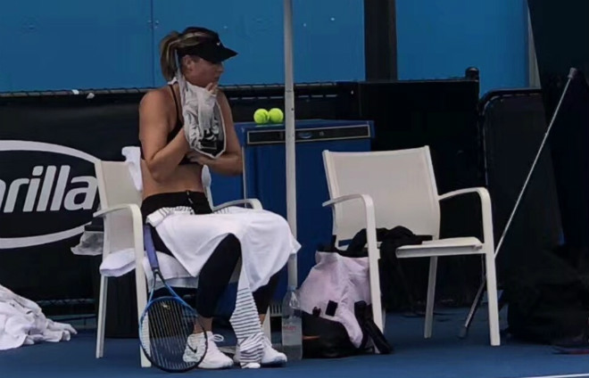 Sharapova và khoảnh khắc gây "đỏ mặt"