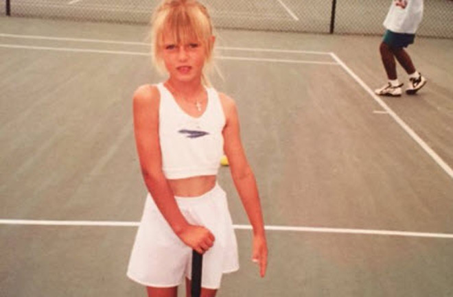 Sharapova rời Nga cùng cha tới Mỹ khi mới 6 tuổi