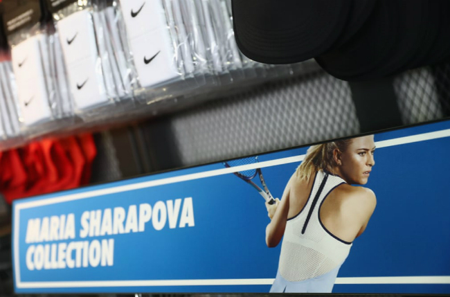 Vào tháng 1 năm 2010, Sharapova ký hợp đồng làm người mẫu quảng cáo trong 8 năm cho hãng đồ thể thao số 1 thế giới Nike và giúp cô "bỏ túi" tới 80 triệu đô-la từ thương vụ này. "Búp bê Nga" cũng đã cho ra mắt dòng sản phẩm trang phục tennis mang tên mình.
