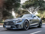 Tin tức ô tô - Mercedes-AMG GT R về Việt Nam với màu sơn ngoại thất đen nhám đắt đỏ