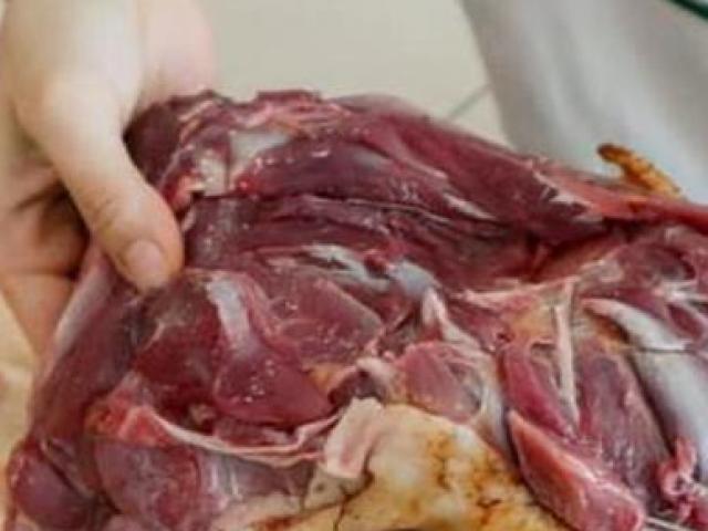 Sự thật rùng mình về đùi gà tây cỡ ”khủng” giá chỉ hơn 90.000 đồng/kg