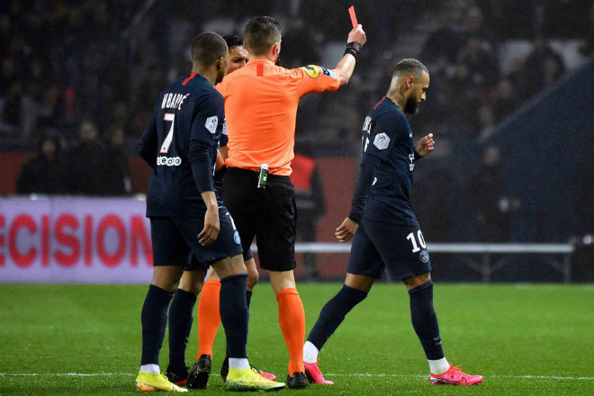 Neymar dính thẻ đỏ lãng nhách cuối trận đấu PSG thắng nhọc Bordeaux 4-3