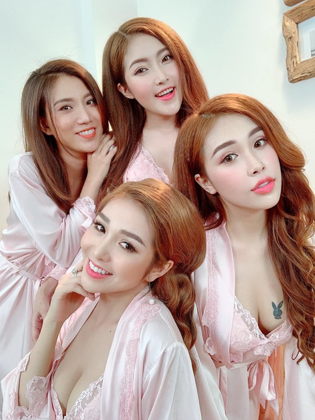 Tạo hình của Ny Saki và các đồng nghiệp trong phim &#34;Lan Quế Phường&#34; bản Việt. Việc ê-kíp để diễn viên nữ ăn mặc gợi cảm gây nhiều tranh cãi trái chiều trong cộng đồng mạng. Nói về vấn đề này, nữ diễn viên 9X thẳng thắn bày tỏ quan điểm của mình.